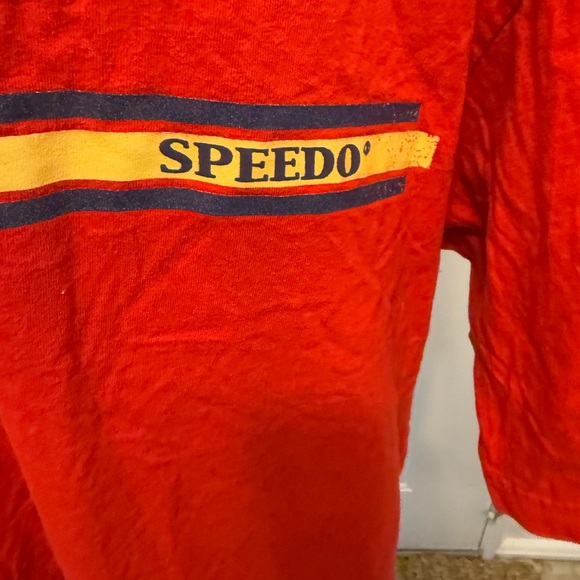 Speedo Red Hawaiian Girl Graphic Print Tee T Shirt SS L - Picture 3 of 6